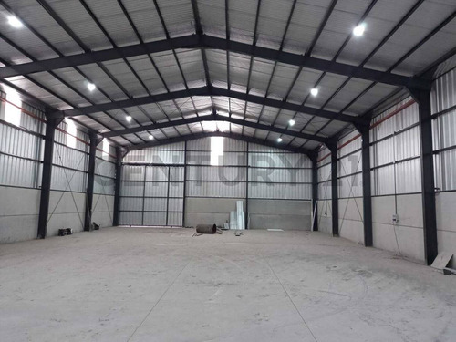 Century21lopez Alquila Galpon Con Oficina Zona Industrial En Coquimbito Maipu