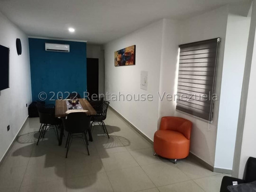Imagen 2 de 15 de Rentahouse: Vende Casa En Puerta Maraven Con Piscina, En Punto Fijo, Estado Falcon.#23-7623