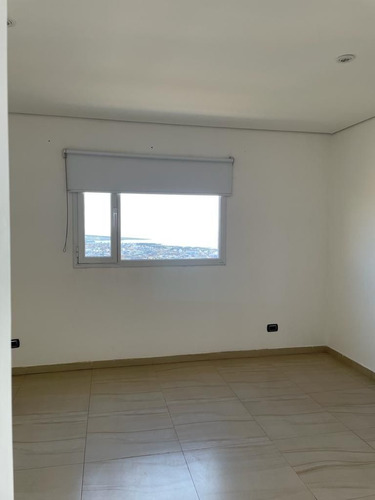 Imagen 6 de 17 de Oportunidad! 4 Ambientes De Excelente Nivel Vista Al Mar.