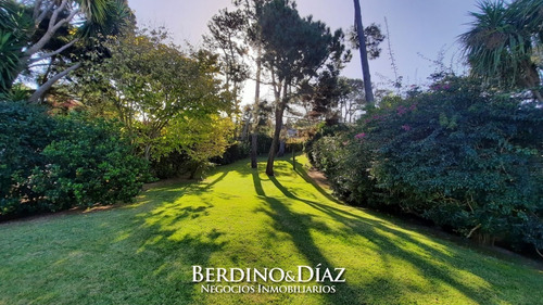 Espectacular Residencia En La Barra Con Vista Al Mar- Ref: 851