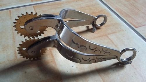 Espora Inox Rosetas Douradas P/ Montaria Laço Rodeio