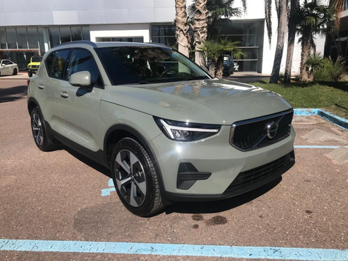 Volvo Xc40 B4 Plus Mild Hybrid