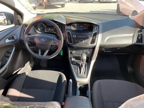 Imagem 2 de 9 de Ford Focus 2.0 Se Fastback 16v Flex 4p Powershift