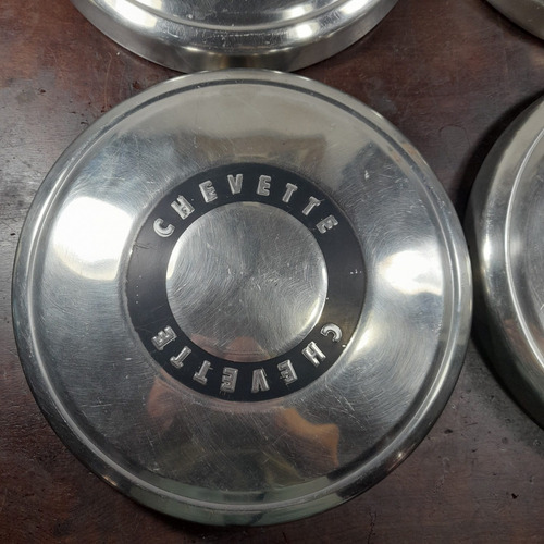 Imagem 2 de 9 de Calota Chevette Tubarão Inox Pintura Ok Aro 13 Original