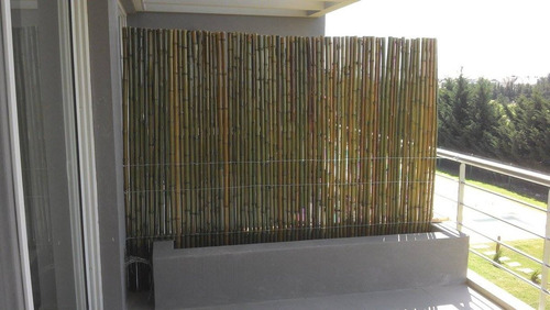 Imagen 4 de 10 de Panel / Cerco De Caña Natural Barnizada Con Colocacion X M2