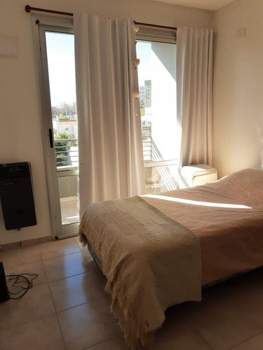 Imagen 4 de 8 de Venta Monoambientes 13 E/63 Y 64