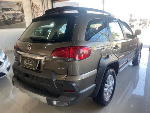 Imagem 4 de 9 de Fiat Palio Wk Adven Flex 2014