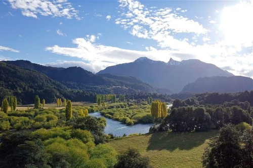 Imagen 2 de 20 de Orilla De Rio Futaleufu