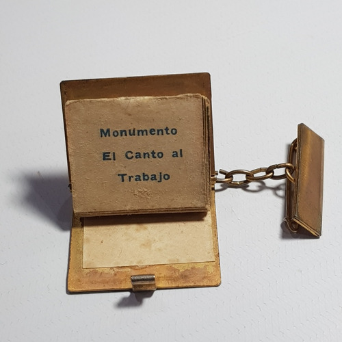 Imagen 6 de 10 de Antiguo Pin Bs As Souvenir Card Prendedor Fotos Mag 59850