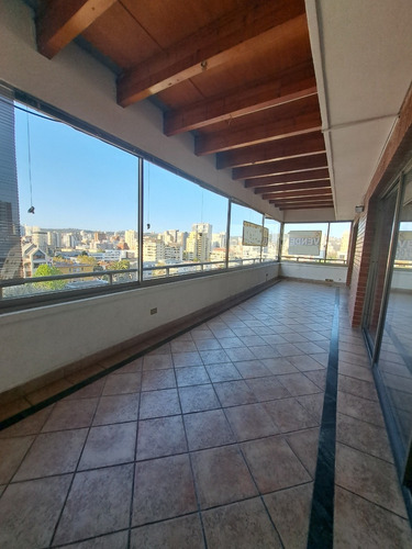 Departamento Amplio Con Ubicación Privilegiada