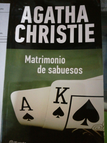  Agatha Christie Matrimonio De Sabuesos
