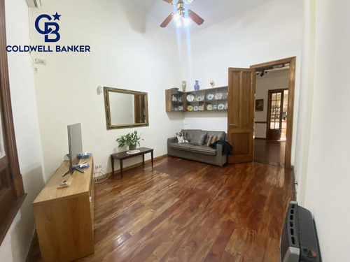 Casa En Venta 8 Ambientes En Boedo