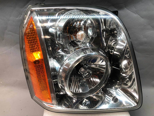 Faro Derecho Gmc Yukon 2007 - 2014