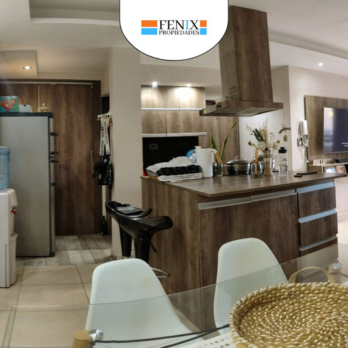 Venta De Casa Con Pileta!
