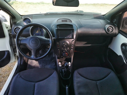 Byd F0 2012 1.0 Full