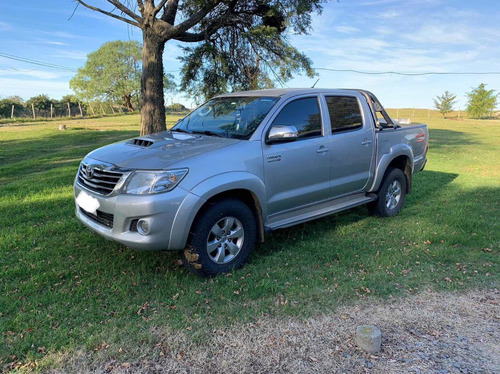 Toyota Hilux 3.0 Cd Srv Limited Tdi 171cv 4x4 5at 2014