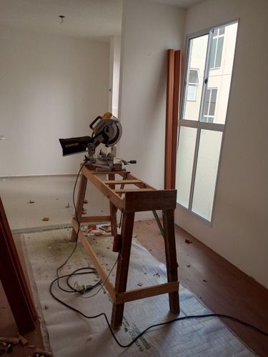 Aplicação De Portas E Laminado E Outros Trabalhos