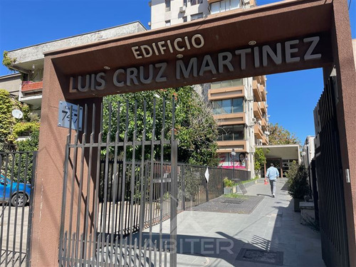 Oficina Céntrica En Curicó Venta / Arriendo