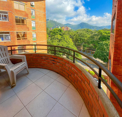 Apartamento En Venta Av 19 De Abril San Cristóbal Mg098
