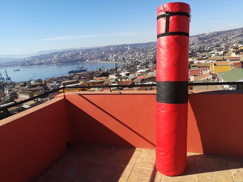Saco De Punching Box De 180cm Vacío Con Cadenas Para Colgar