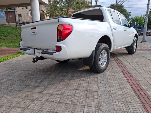 Mitsubishi L200 3.2 Triton Hpe Cab. Dupla 4x4 4p