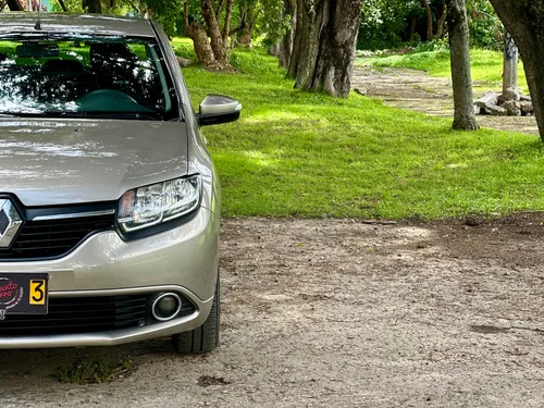 Renault Logan 1.6 Expression / Life + mecánico
