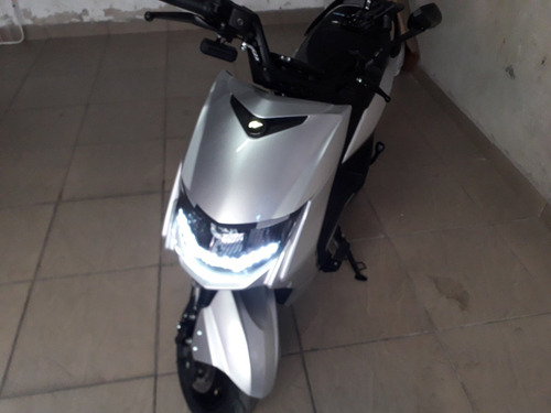 Moto Autopropelido Nxt E-kay 2025