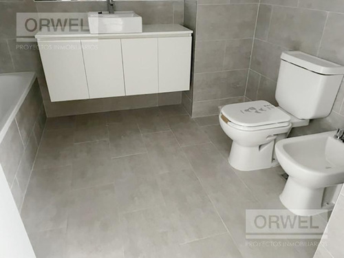 Imagen 20 de 30 de Excelente 2 Dormitorios En Suite Toilette - Amenities - Cochera