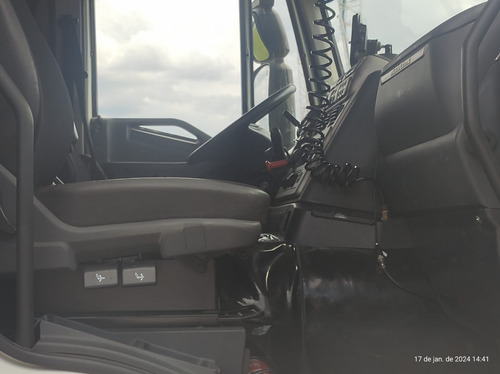 Renovação De Frota Iveco Stralis 360 4x2 Automático Completo