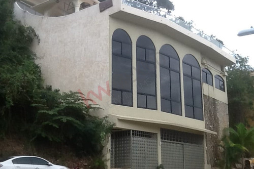 Exclusiva Casa Residencial En Venta, Joyas De Brisamar , Acapulco.