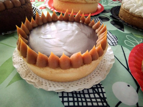 Mesa Dulce Tortas Variadas Individuales Para 10/12 Personas