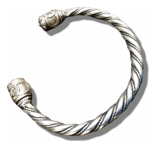 Brazalete Vikingo Nudo Celta En Plata Pesa 43 Gr Art 1293