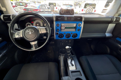 Toyota Fj Cruiser 3p Premium Aa Ee Ra Abs 4x4 At