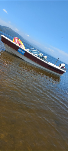 Lancha Traker 520