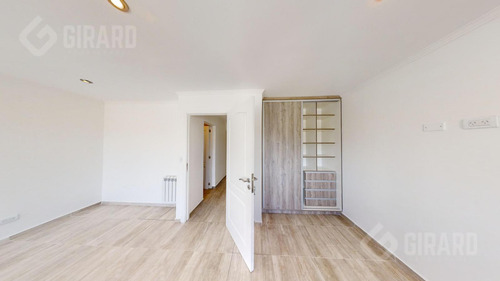 Triplex De 5 Ambientes A Estrenar En Villa Primera, Posesion Inmediata