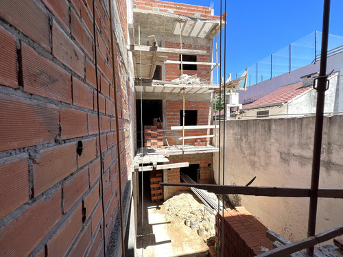 Departamentos De 2 Ambientes Con Balcón O Patio Parque Avellaneda