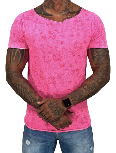 Camiseta Rosa Neon Slim Masculina Gola Canoa Manga Curta