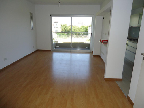 Imagen 3 de 8 de Departamento - Olivos-vias/rio