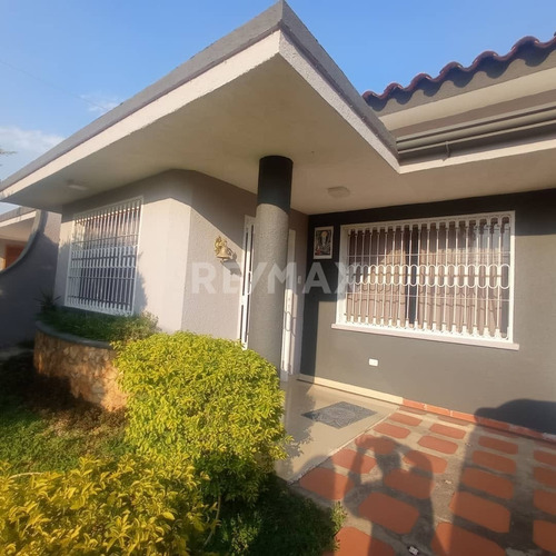 Imagen 2 de 9 de Venta De Casa Conjunto Residencial Buena Aventura