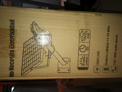 Poste Reflector De 30watts De 1100 Lumenes Con Panel Solar
