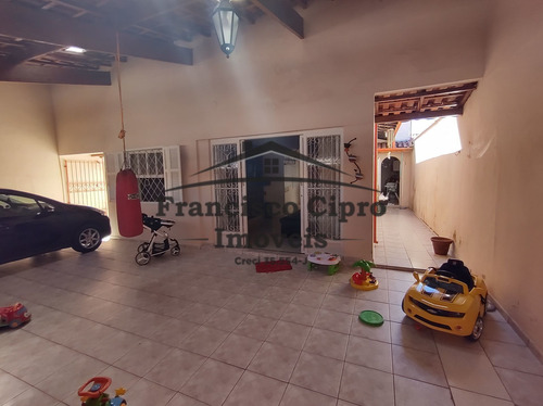Imagem 1 de 23 de Casa Térrea À Venda Em Guaratinguetá/sp - Cs463