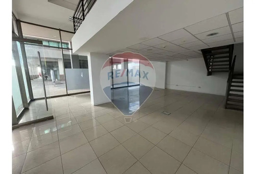 Local Comercial Piso 1