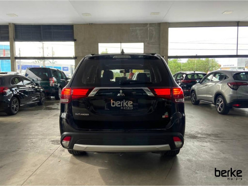 Imagem 7 de 15 de Mitsubishi Outlander 2.0 16v 160cv Aut.