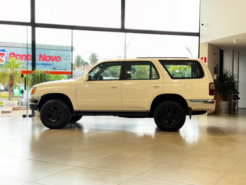 Toyota Hilux SW4 3.0 4X4 8V TURBO DIESEL 4P MANUAL