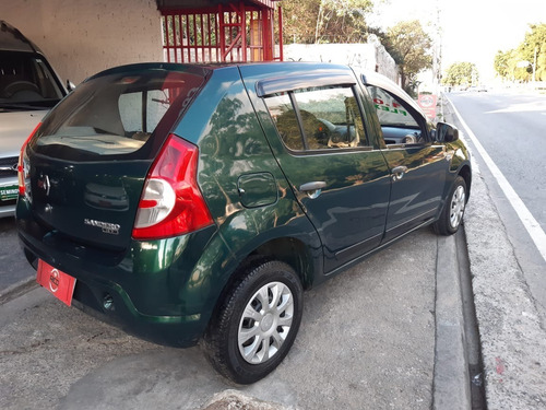 Renault Sandero 1.0 16v Authentique Hi-flex 5p