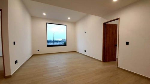 Imagen 6 de 14 de Lomas De La Vista 3 Rec 5 Baños 2 Estudios En Privada