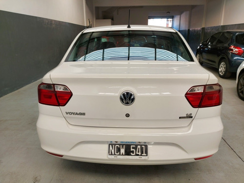 Volkswagen Voyage 1.6 Highline 101cv 2013