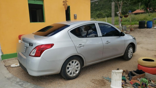 Versa Nissan