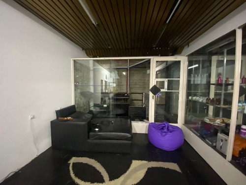 Imagen 5 de 27 de Chalet De 3 Ambientes Con Local Y Garage En Moreno Y Salta