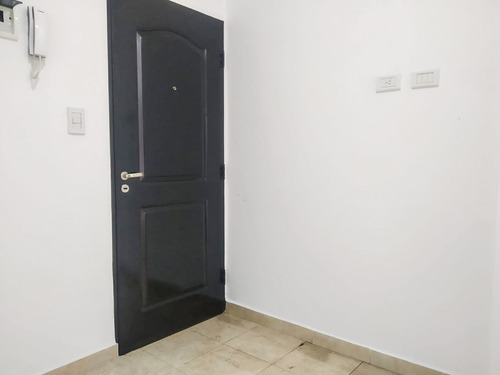 Imagen 2 de 10 de Venta Depto Monoamb. Con Patio. Nuevo. Avellaneda